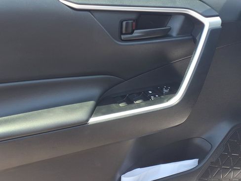 Certified 2024 Toyota RAV4 LE AWD/4WD image 13
