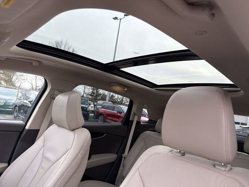 Certified 2022 Lincoln Nautilus Reserve w/ Equipment Group 201A image 27