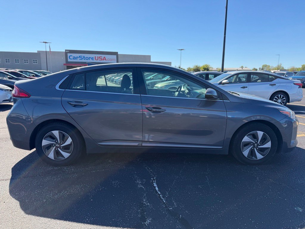 Used 2017 Hyundai Ioniq SEL FWD image 8