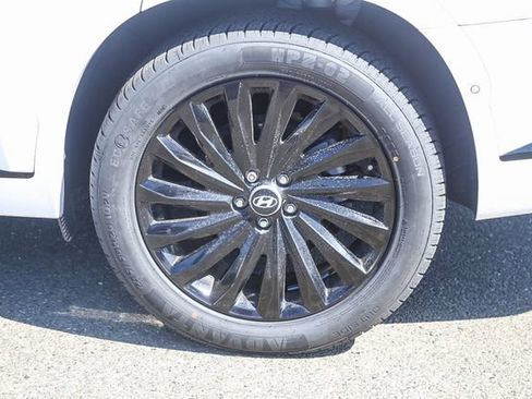 Certified 2025 Hyundai Palisade Calligraphy AWD/4WD image 11