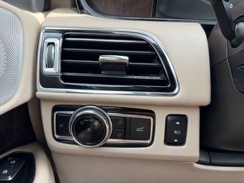 Used 2021 Lincoln Navigator L Reserve AWD/4WD image 33