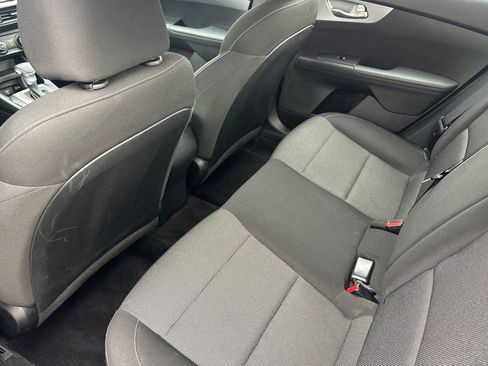 Used 2023 Kia Forte LXS w/ LXS Technology Package image 13