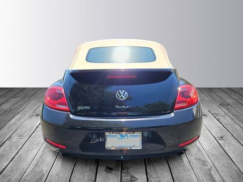 Used 2013 Volkswagen Beetle 2.0T FWD image 4