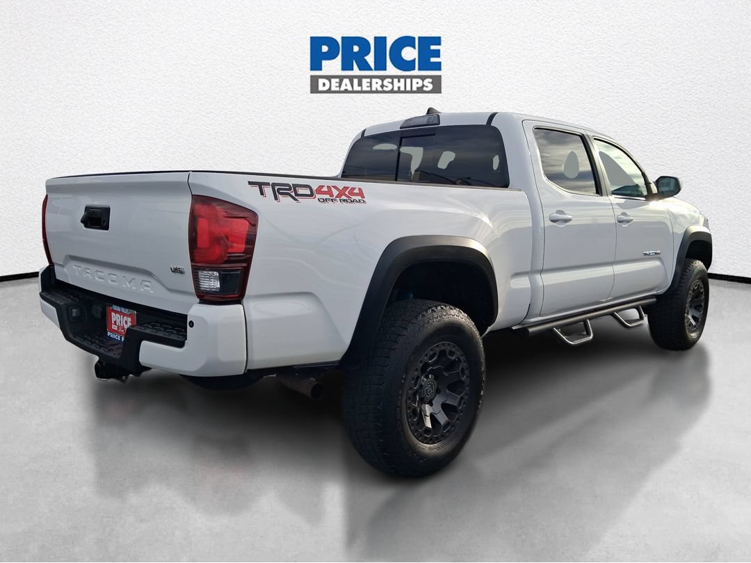 Used 2019 Toyota Tacoma TRD Off-Road w/ Technology Package AWD/4WD image 6