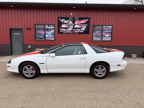 Used 1997 Chevrolet Camaro Z28 w/ Preferred Equipment Group 2 RWD image 2