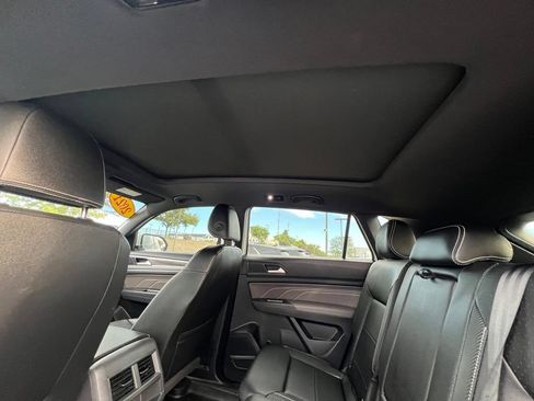 Used 2021 Volkswagen Atlas Cross Sport SE w/ Panoramic Sunroof Package AWD/4WD image 23