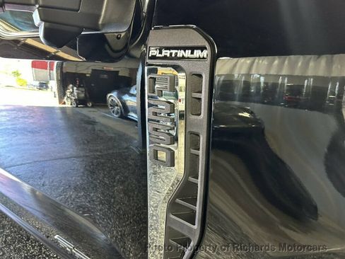 Used 2023 Ford F250 Platinum AWD/4WD image 24
