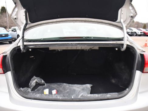 Used 2017 Kia Forte LX w/ LX Popular Package image 17