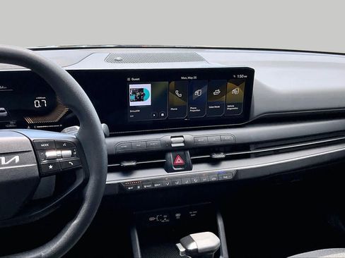 Used 2025 Kia K4 FWD image 7