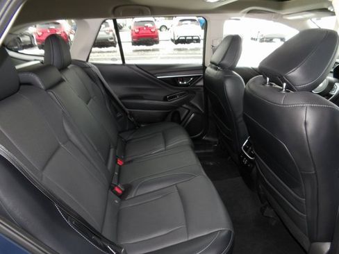 Used 2023 Subaru Outback Limited image 31