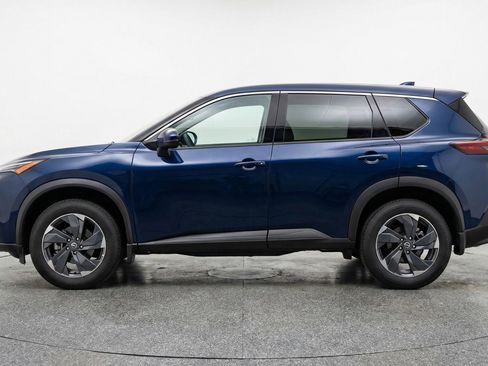 Used 2025 Nissan Rogue SV FWD image 5