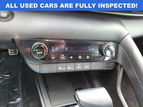 Used 2025 Hyundai Elantra Sport FWD image 21