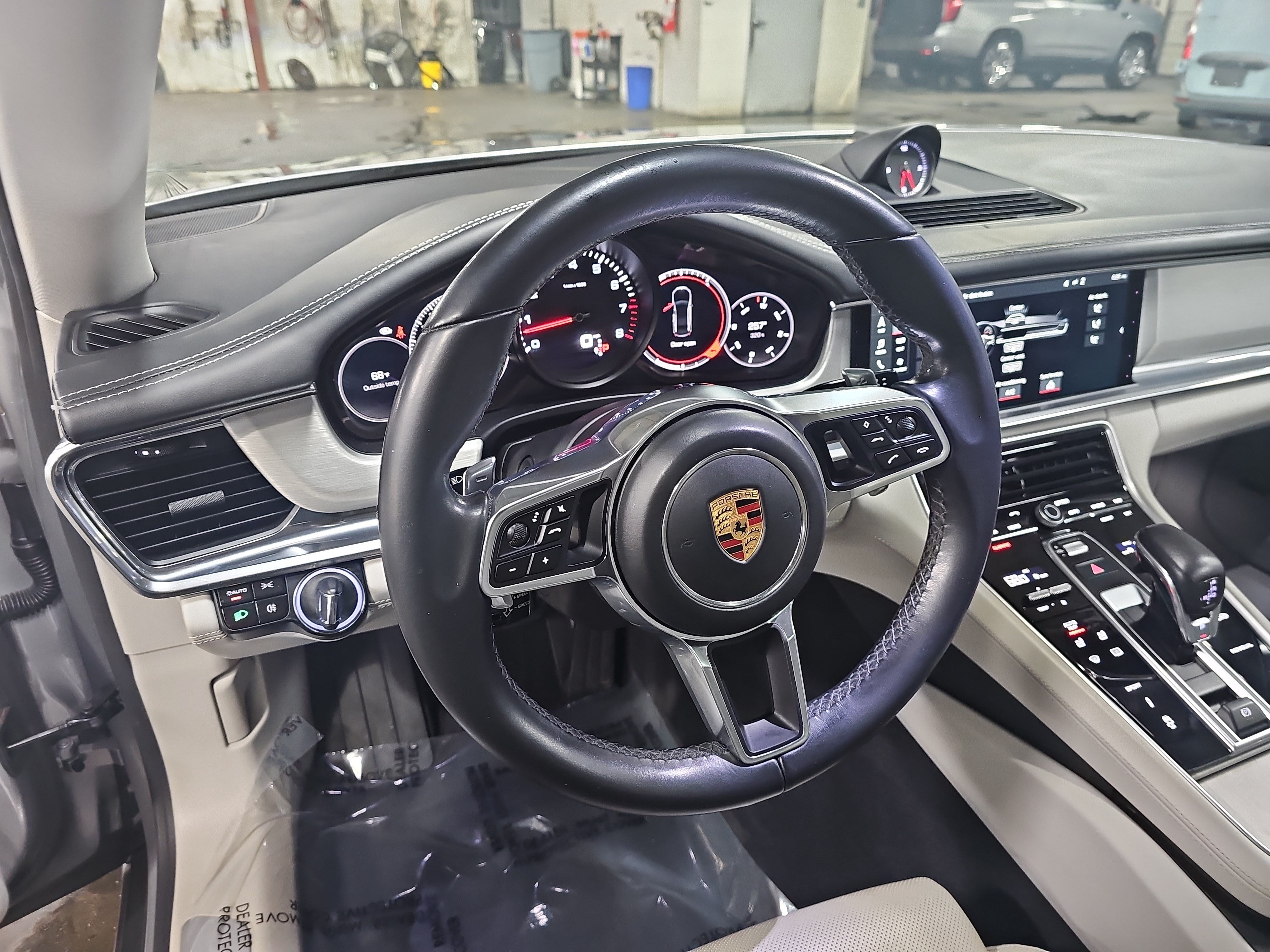 Used 2018 Porsche Panamera 4 AWD/4WD image 16