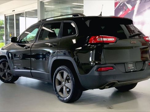 Used 2016 Jeep Cherokee 75th Anniversary FWD image 4