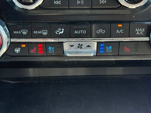 Used 2022 Ford F150 Lariat w/ Equipment Group 502A High AWD/4WD image 28