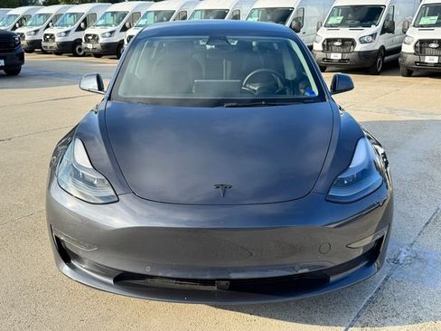 Used 2022 Tesla Model 3 Long Range AWD/4WD image 2