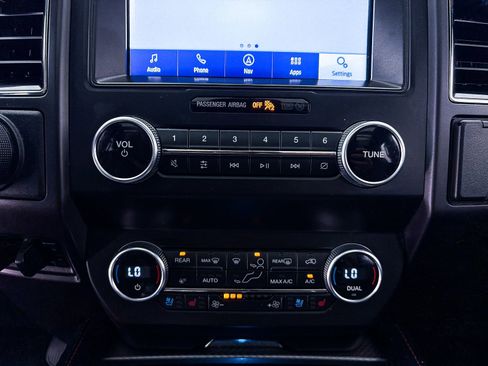Used 2021 Ford Expedition Limited AWD/4WD image 25