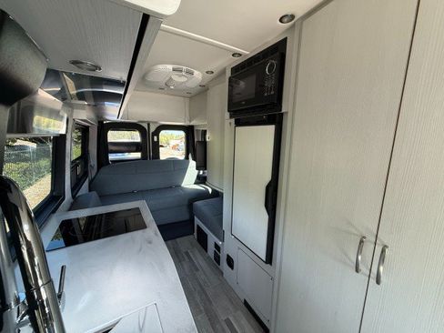 Used 2022 Mercedes-Benz Sprinter 3500 image 13