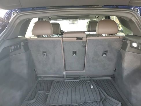 Used 2024 Audi Q4 e-tron Premium image 28