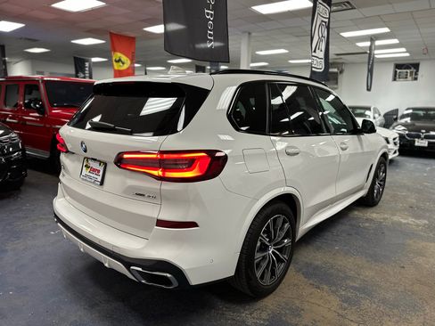 Used 2022 BMW X5 xDrive40i w/ M Sport Package image 6