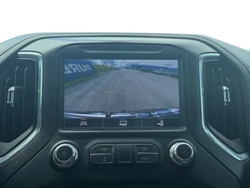 Used 2021 GMC Sierra 1500 AT4 w/ AT4 Preferred Package AWD/4WD image 9