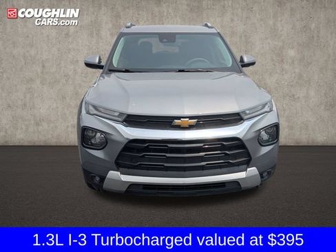 Used 2023 Chevrolet TrailBlazer LT w/ Convenience Package FWD image 2