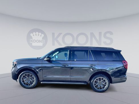 New 2026 Ford Expedition Platinum w/ Stealth Appearance Package image 2