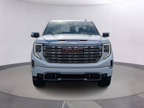Certified 2024 GMC Sierra 1500 Denali w/ Denali Reserve Package AWD/4WD image 9