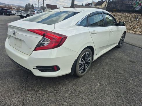 Used 2018 Honda Civic EX-T image 7