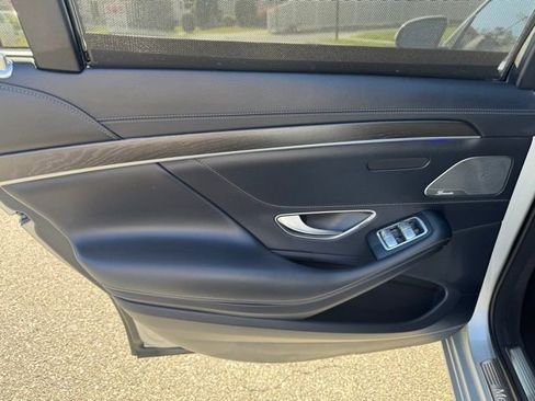 Used 2019 Mercedes-Benz S 450 Sedan image 17