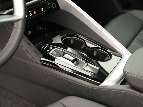 New 2025 Audi Q5 Premium image 17