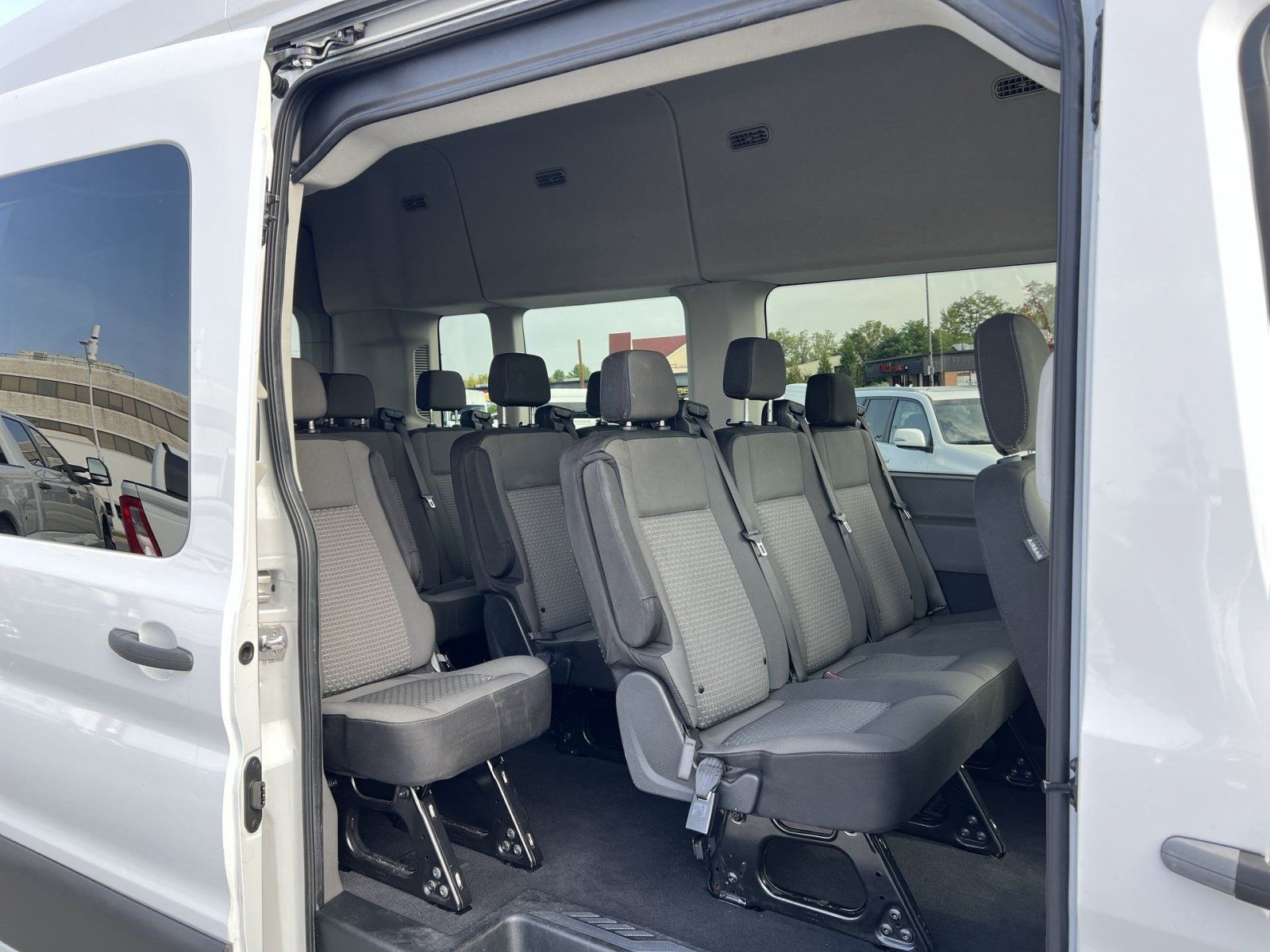 Used 2024 Ford Transit 350 XLT RWD image 24