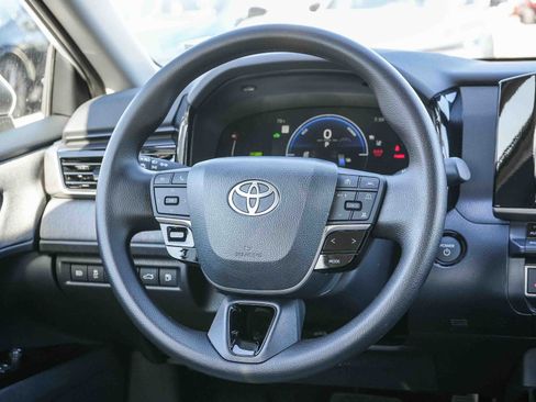 New 2026 Toyota Camry LE image 18