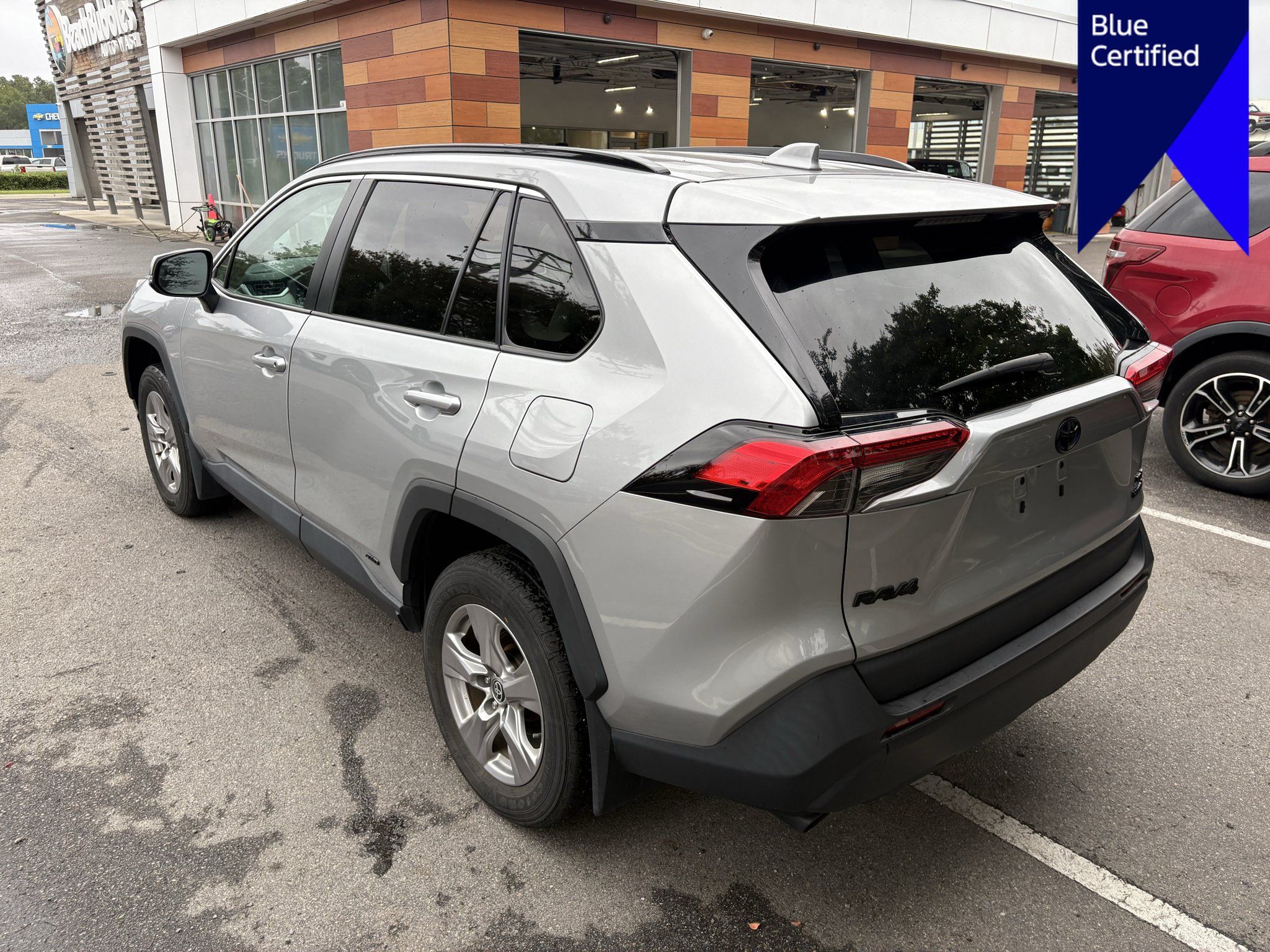 Used 2024 Toyota RAV4 XLE w/ Convenience Package AWD/4WD image 7