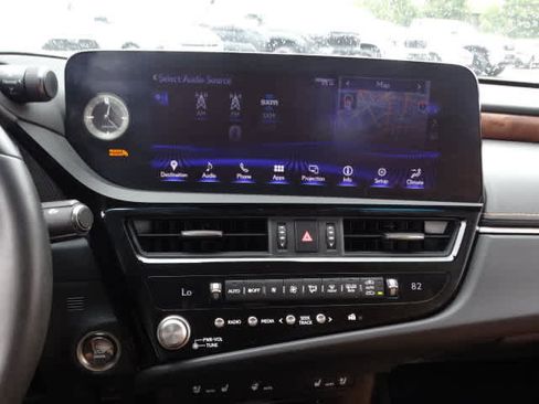 Used 2022 Lexus ES 350 w/ Premium Package image 27