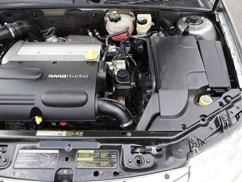 Used 2005 Saab 9-3 Arc image 38