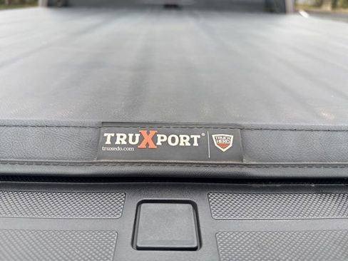 Used 2022 Ford F150 Lightning Lariat image 60