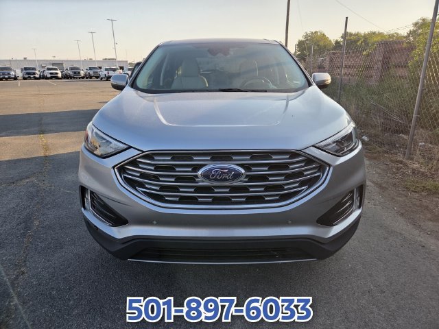 Used 2023 Ford Edge Titanium AWD/4WD image 2