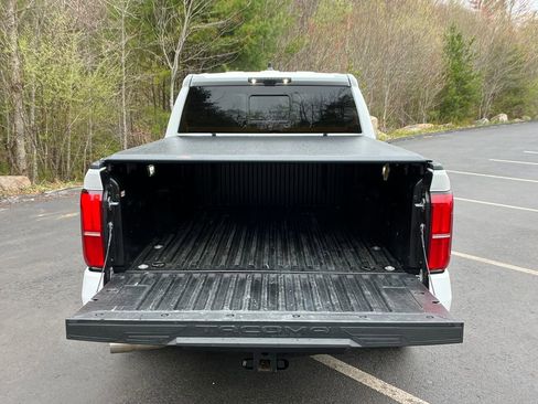 Used 2025 Toyota Tacoma TRD Off-Road w/ TRD Off Road Premium Package AWD/4WD image 24