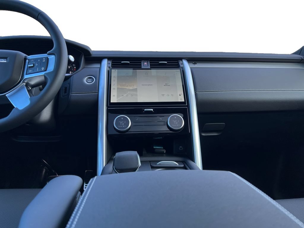 New 2025 Land Rover Discovery Dynamic SE AWD/4WD image 27