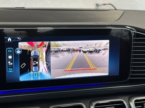 New 2026 Mercedes-Benz GLS 450 4MATIC image 17