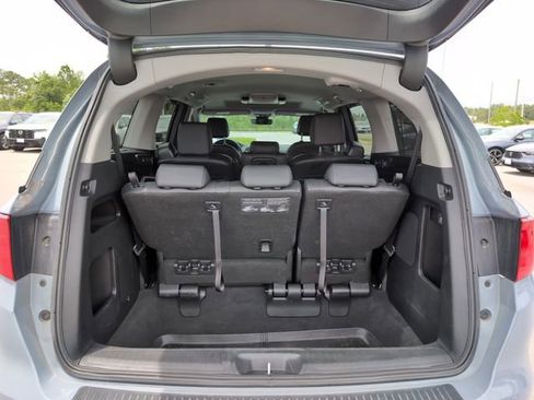 Certified 2024 Honda Odyssey Touring image 6