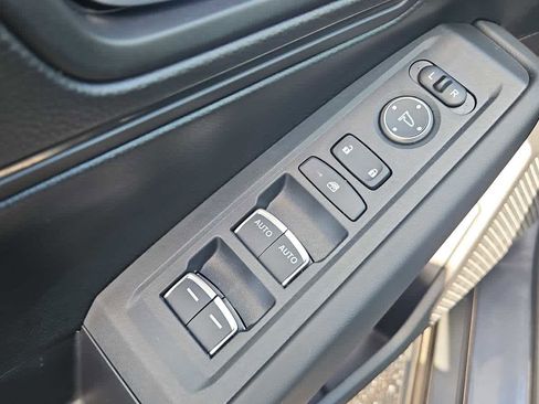 Certified 2025 Honda Accord LX image 15