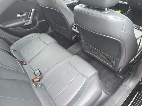 Used 2025 Mercedes-Benz CLA 250 image 11