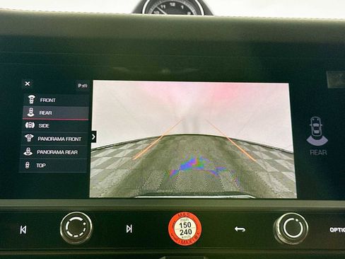 New 2025 Porsche Macan image 19