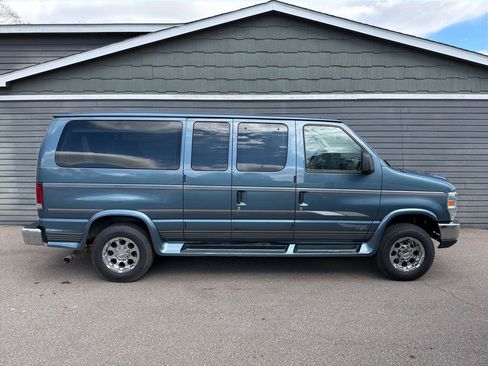 Used 2014 Ford E-150 and Econoline 150 w/ RV Plus Package RWD image 9