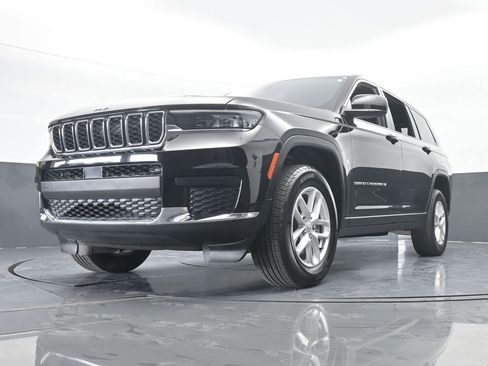 Used 2024 Jeep Grand Cherokee L Laredo image 54