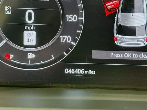 Used 2018 Land Rover Range Rover Long Wheelbase Autobiography image 14