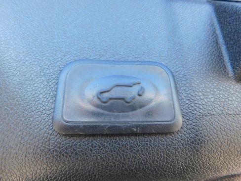 Used 2016 GMC Acadia Denali AWD/4WD image 6