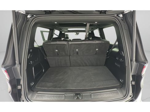 Used 2022 Jeep Wagoneer Series III w/ Premium Group I AWD/4WD image 26